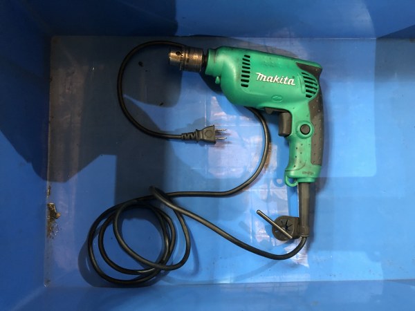 中古お買い得品・1山販売等 【電気ドリル】M611 Makita/マキタ