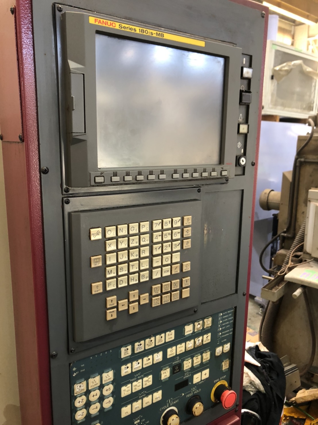 中古立マシニングセンタ VM-4Ⅲ OKK